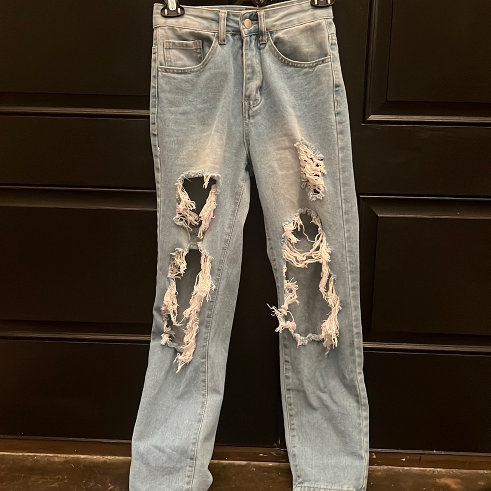 ripped jean